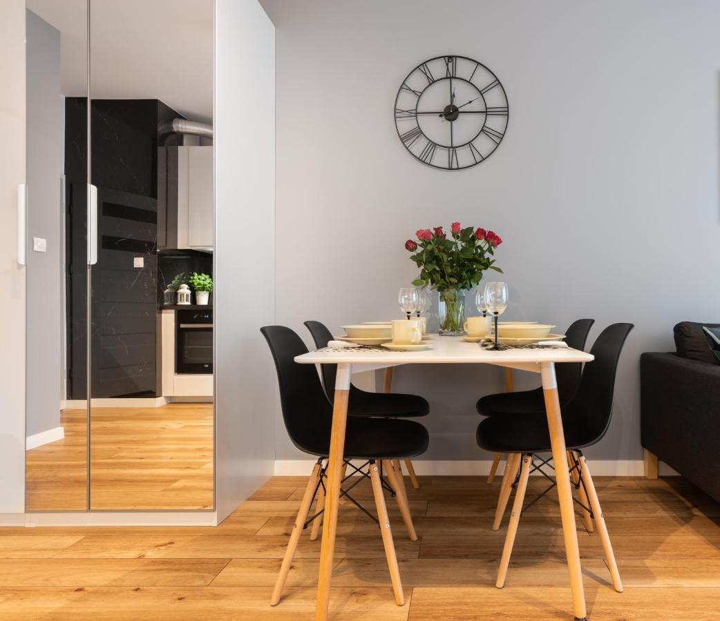 Novum Apartment With Parking Cracovia Esterno foto